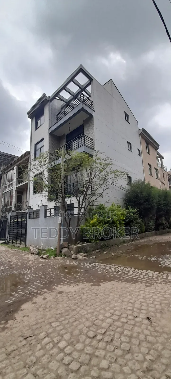 7bdrm House in Haile Garment, Nifas Silk-Lafto for sale