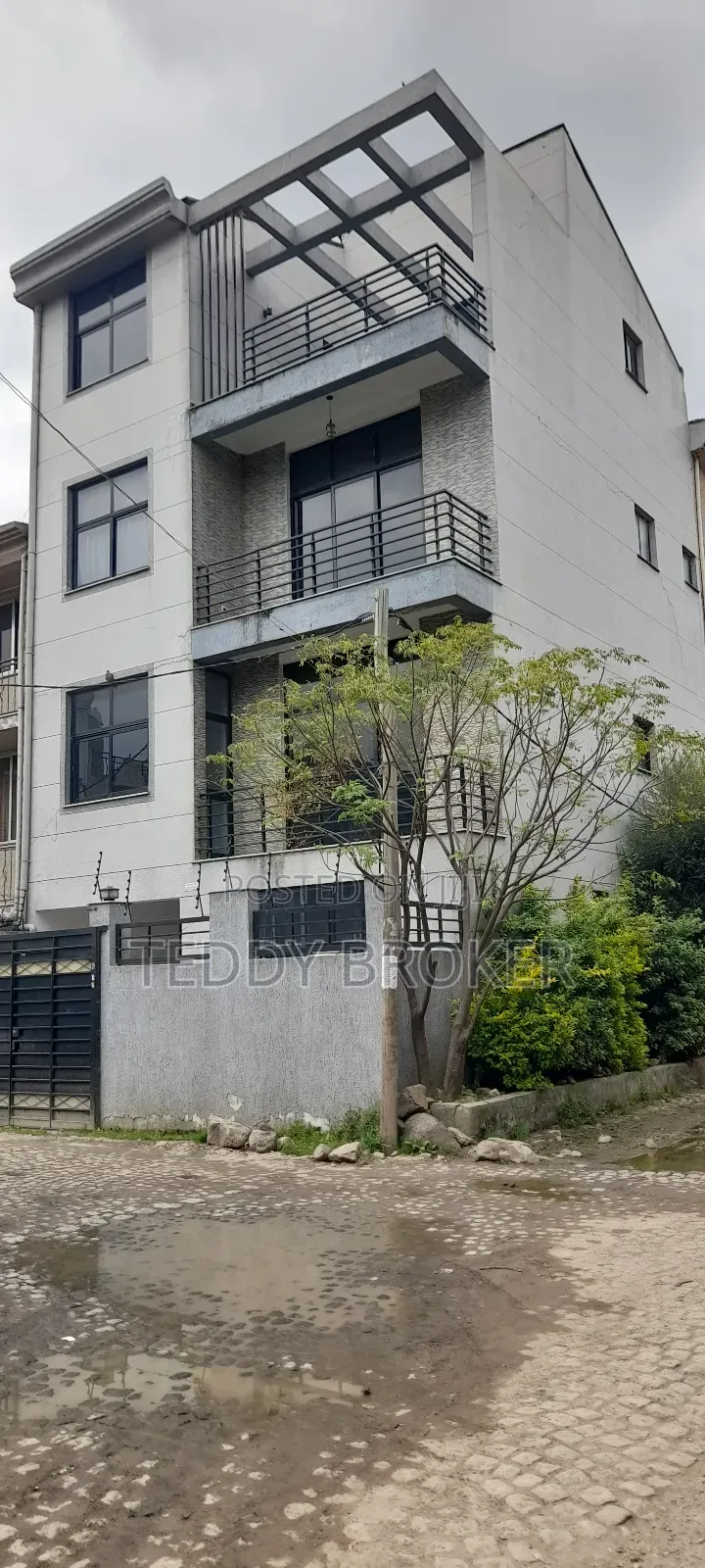 7bdrm House in Haile Garment, Nifas Silk-Lafto for sale