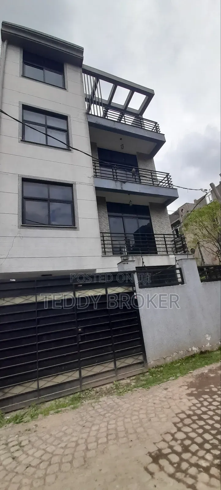 7bdrm House in Haile Garment, Nifas Silk-Lafto for sale