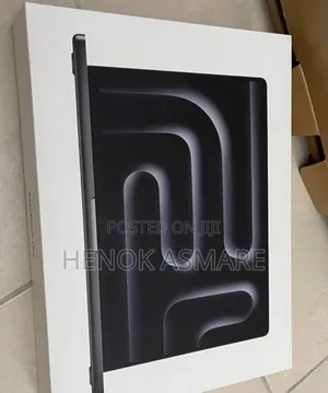 New Laptop Apple MacBook Pro 24GB Apple M4 SSD 512GB