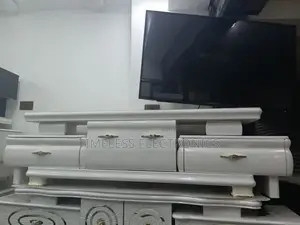 Important 1.50m Modern Tv Stand – Elegant Durable Design!