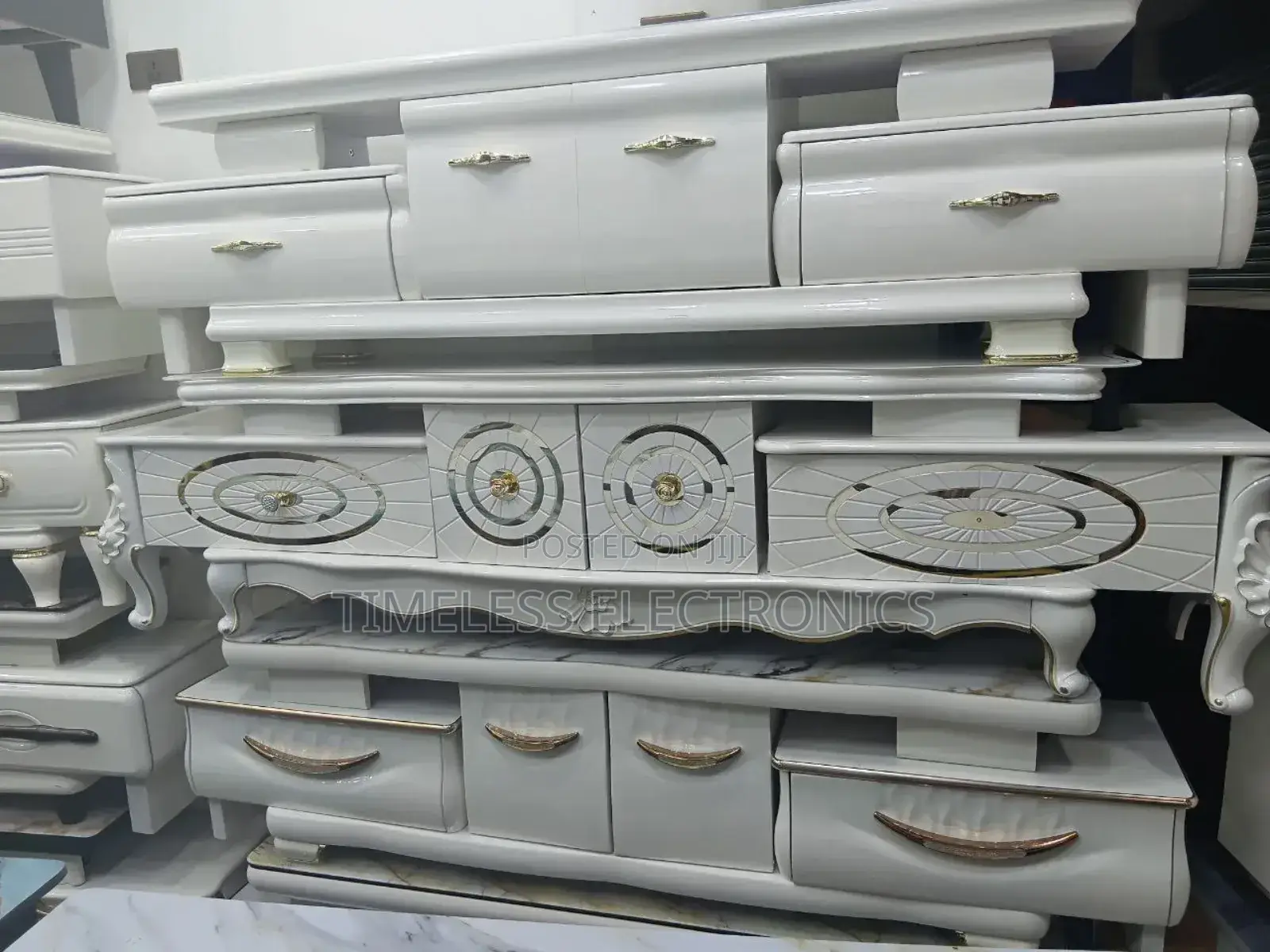 Important 1.50m Modern Tv Stand – Elegant Durable Design!