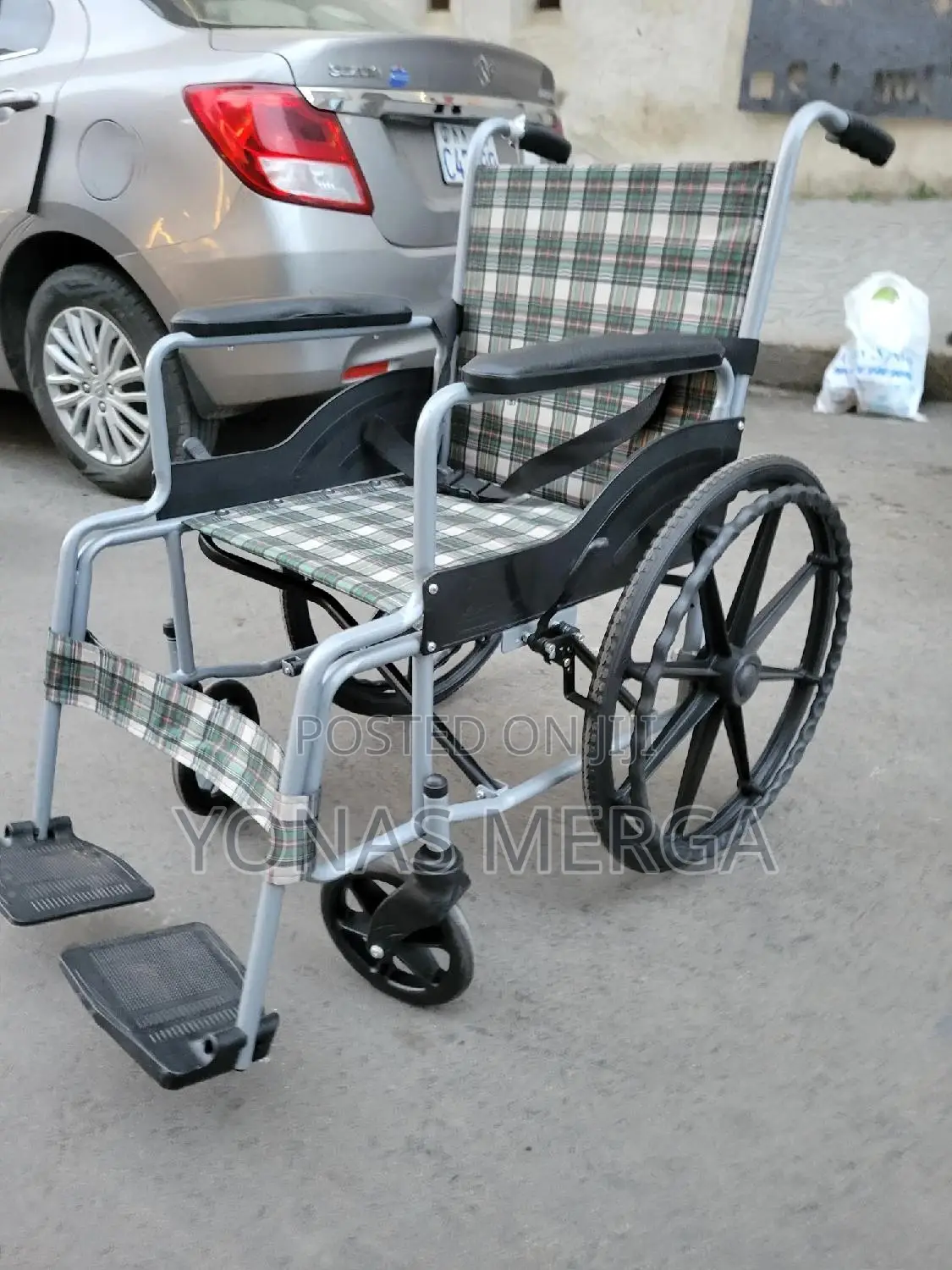 High-Strength Folding Wheelchair橢三wheelchair•昀wheelchair¤回wheelchair