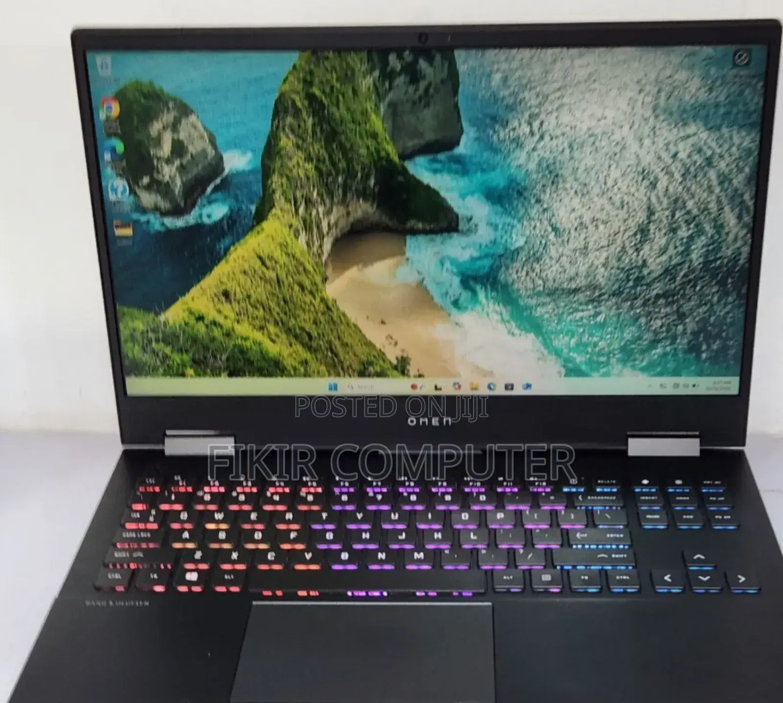 New Laptop HP Omen 15 16GB AMD Ryzen 7 SSD 512GB