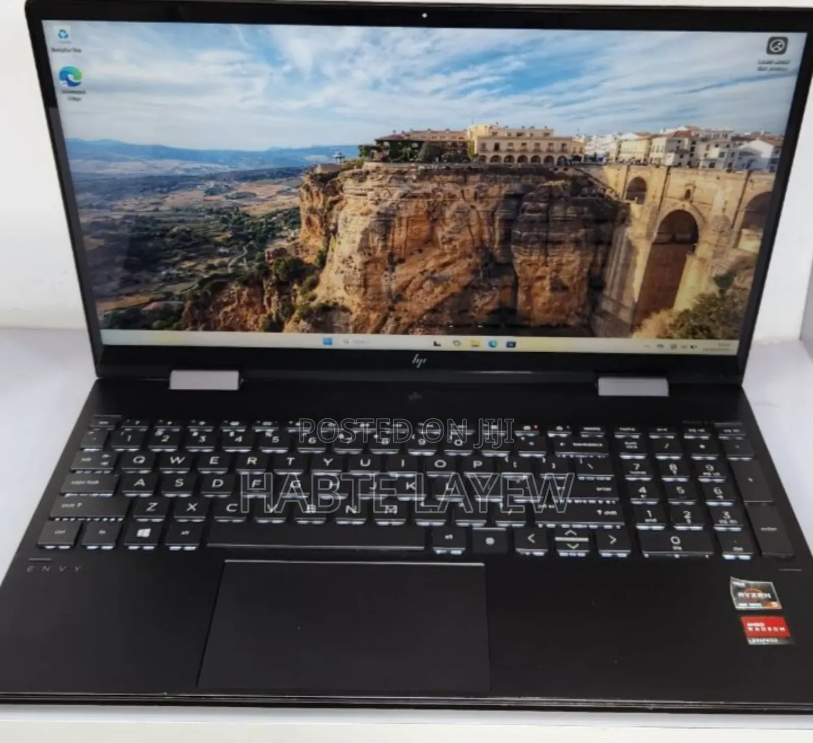 New Laptop HP Envy X360 16GB AMD Ryzen 5 SSD 256GB