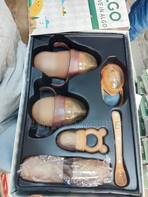 Photo - 6 Pieces Bpa Free Silicone Baby Bottles or Feeding Sets የልጆች የጡጦ