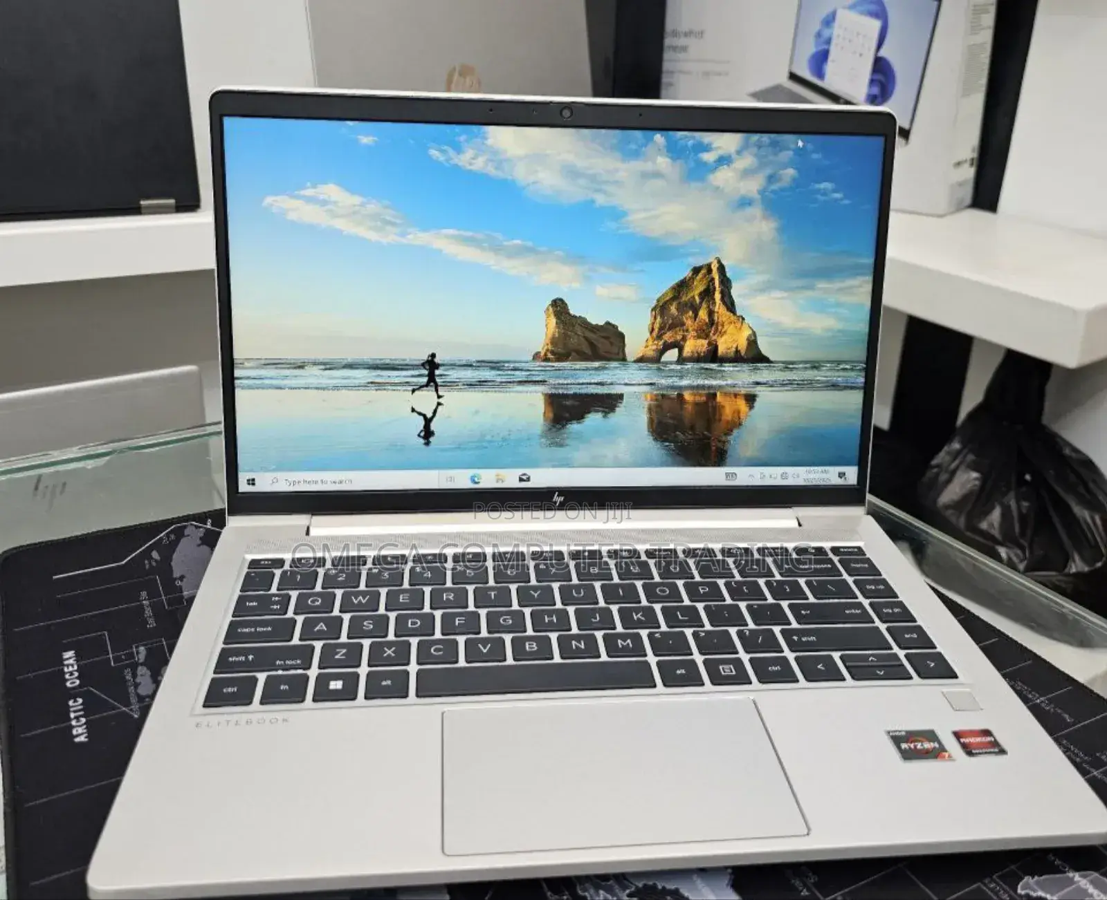 New Laptop HP 250 G10 16GB AMD Ryzen 7 SSD 512GB