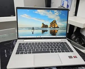 New Laptop HP 250 G10 16GB AMD Ryzen 7 SSD 512GB
