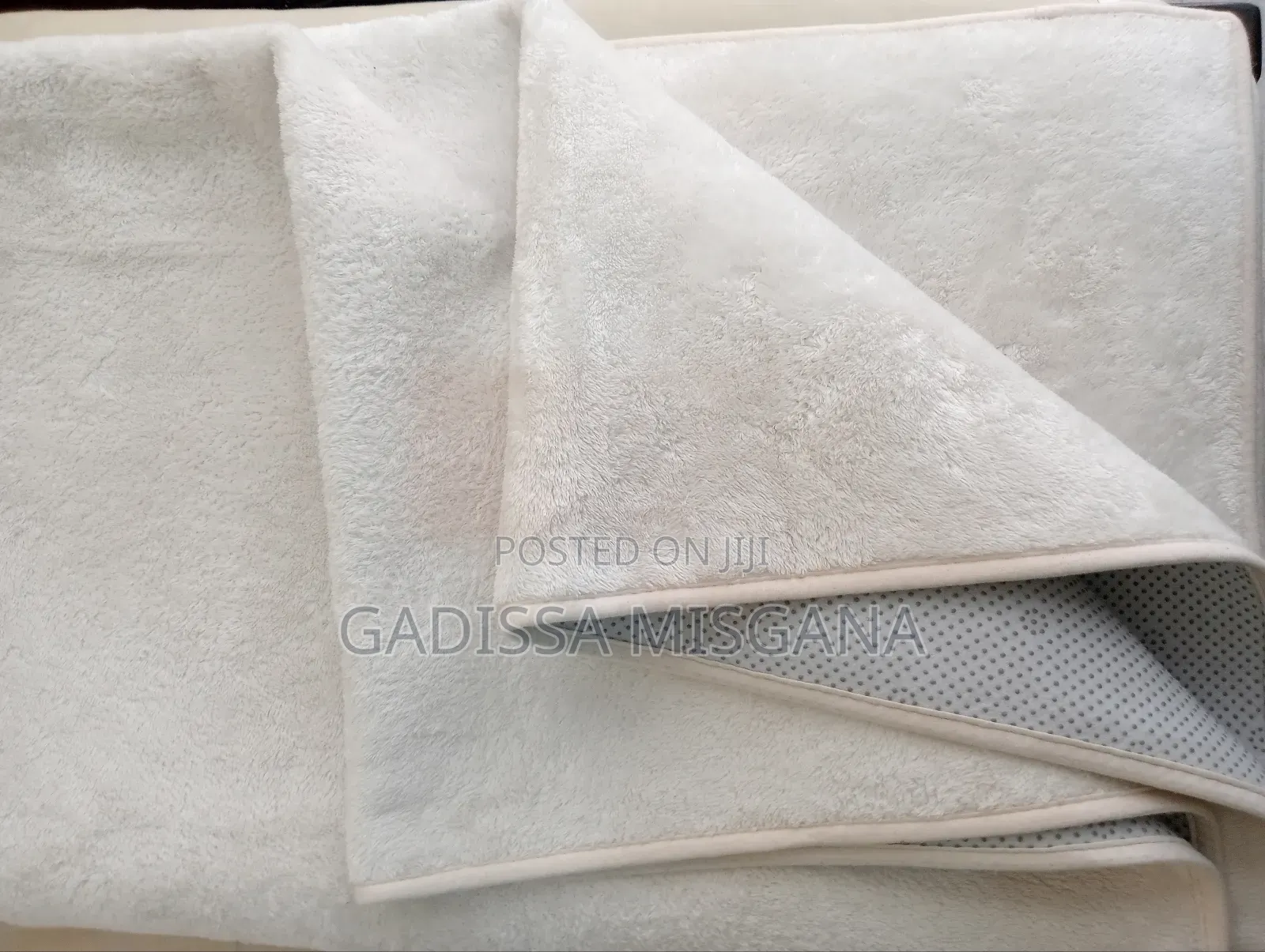 2x3m Plush Living Room Area Rug – Sofa Center Carpet – Soft Stylish