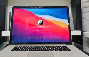 New Laptop Apple MacBook 2015 16GB Intel Core I7 SSD 256GB