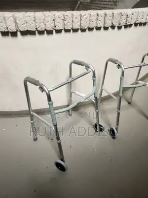 Walker麴我medical Walker肇禍walking Aid Brand New麩質foldable Almunium Walke