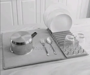 Dish Drying Rack With a Drying Mat