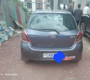 Toyota Yaris 1.0 VVT-i 2008 Gray