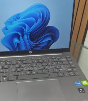 New Laptop HP Pavilion 14 16GB Intel Core I7 SSD 512GB