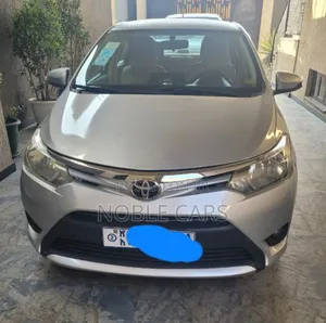 Toyota Yaris 2015 Silver