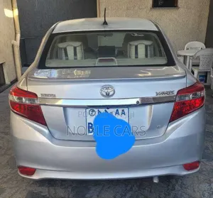 Toyota Yaris 2015 Silver