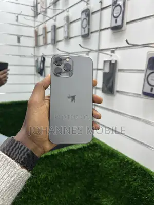 Photo - Apple iPhone 13 Pro Max 256 GB Black