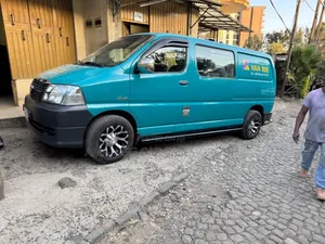 Toyota HiAce 2008 Green