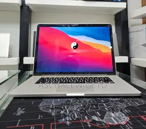 Photo - New Laptop Apple MacBook Pro 2015 16GB Intel Core I7 SSD 256GB