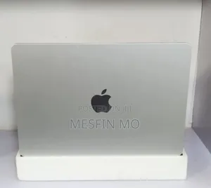 New Apple MacBook Air 2025 M4 13-Inch 16GB Apple M4 Max SSD 256GB