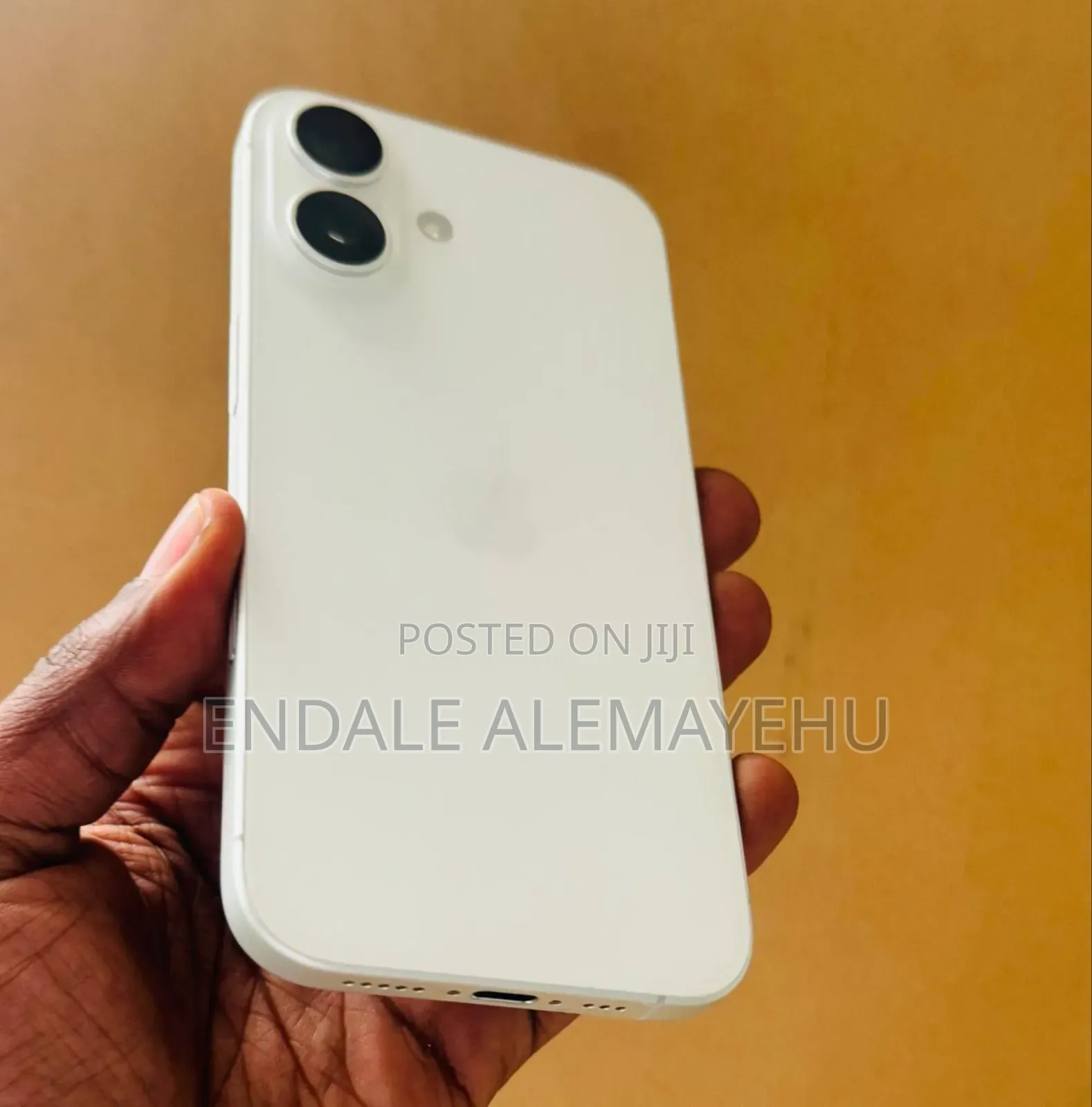 New Apple iPhone 16 128 GB White