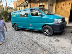 Toyota HiAce 2008 Green