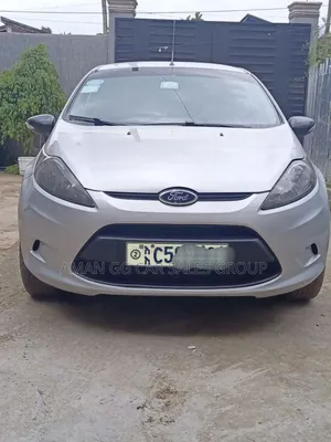 Photo - Ford Fiesta 2012 Silver