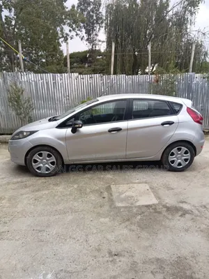 Ford Fiesta 2012 Silver