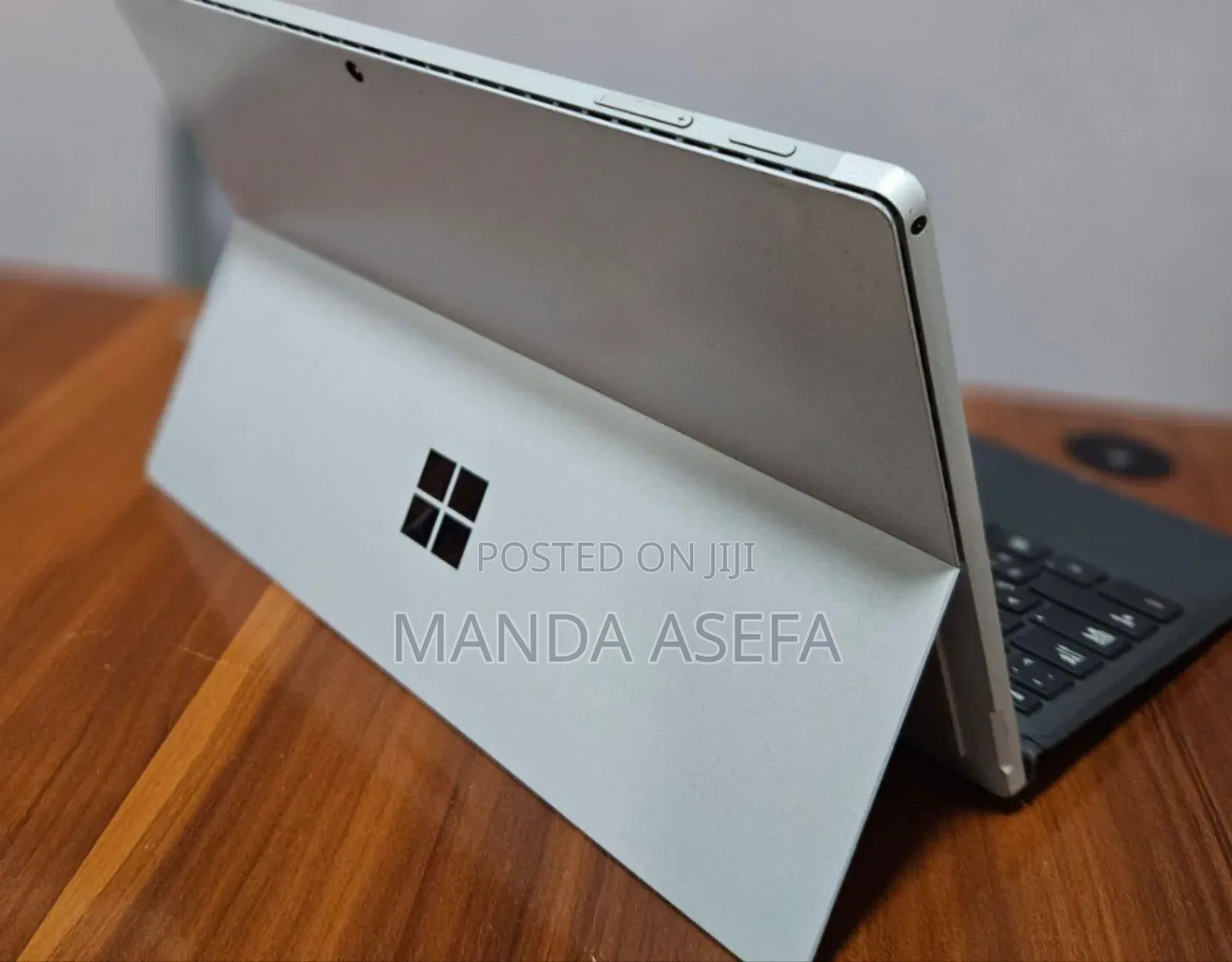 New Laptop Microsoft Surface Pro 7 8GB Intel Core I7 SSD 128GB