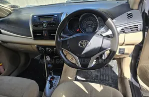 Toyota Yaris 2015 Gray