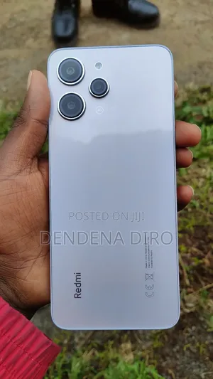 Photo - Xiaomi Redmi 12 256 GB White