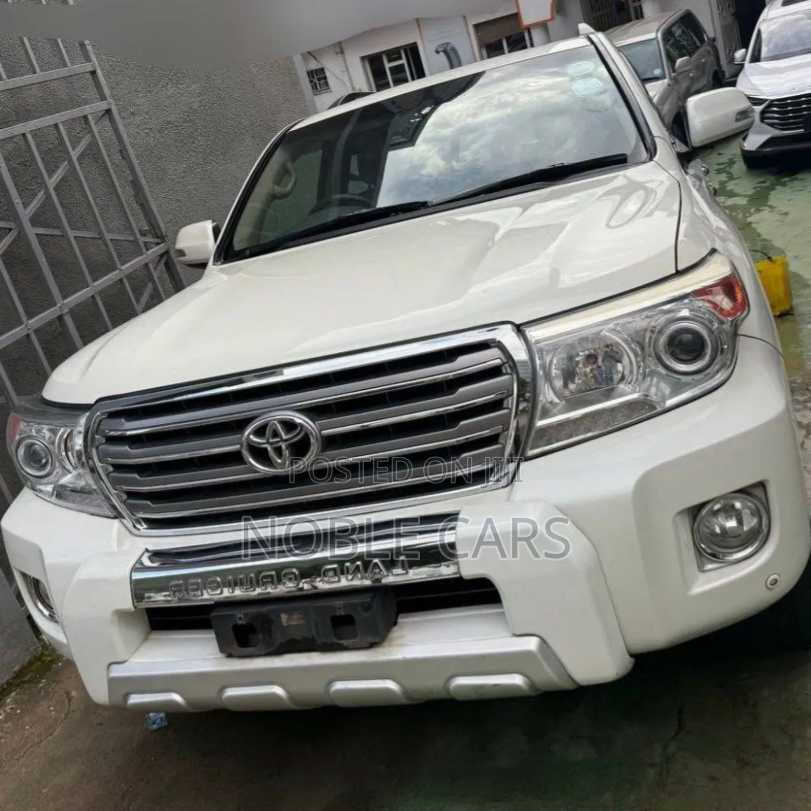 Toyota Land Cruiser 2014 Ivory