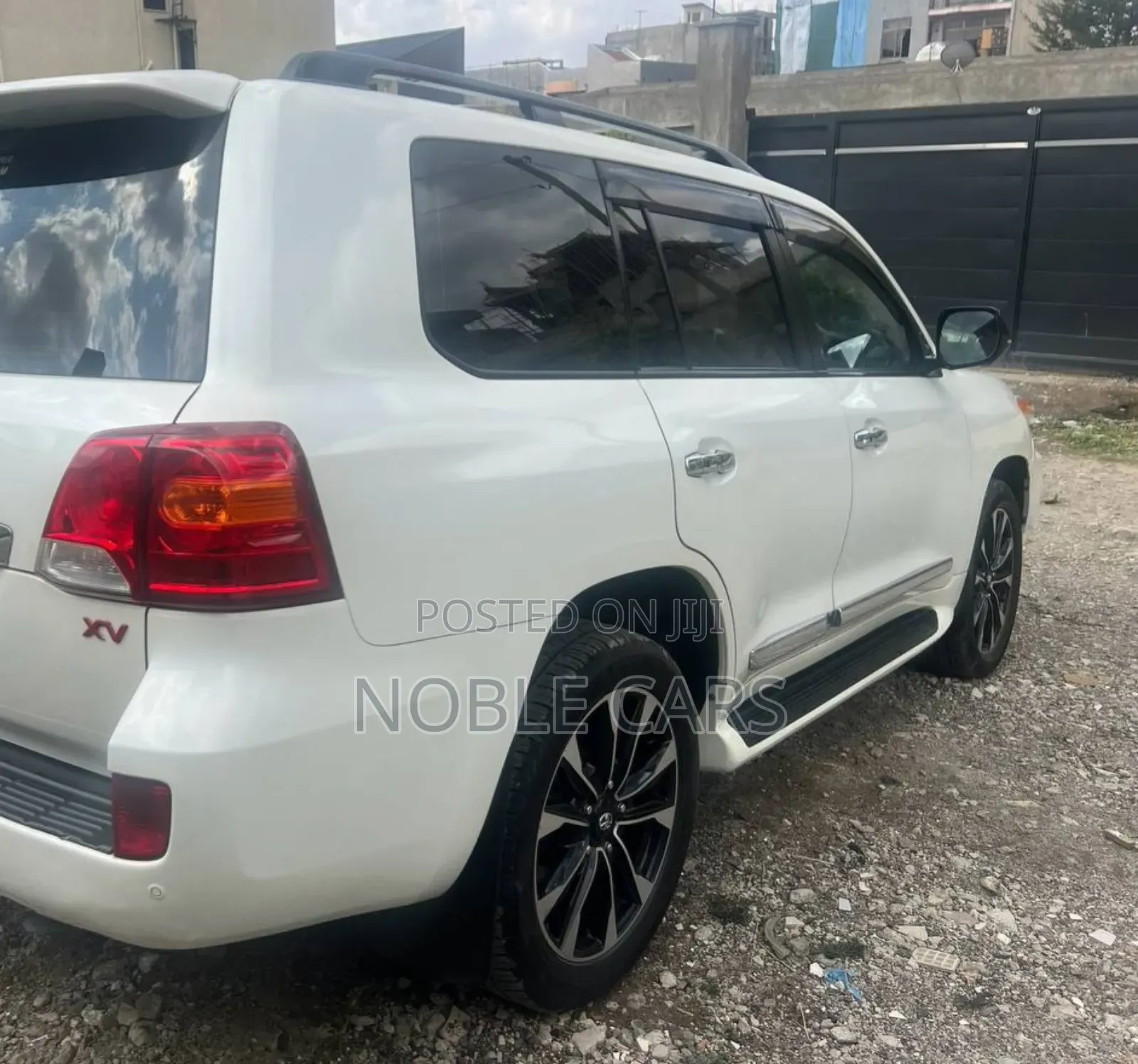 Toyota Land Cruiser 2014 Ivory