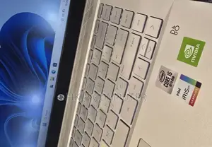 New Laptop HP Pavilion 10 16GB Intel Core I5 SSD 512GB