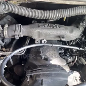 Toyota HiAce 2001 Silver