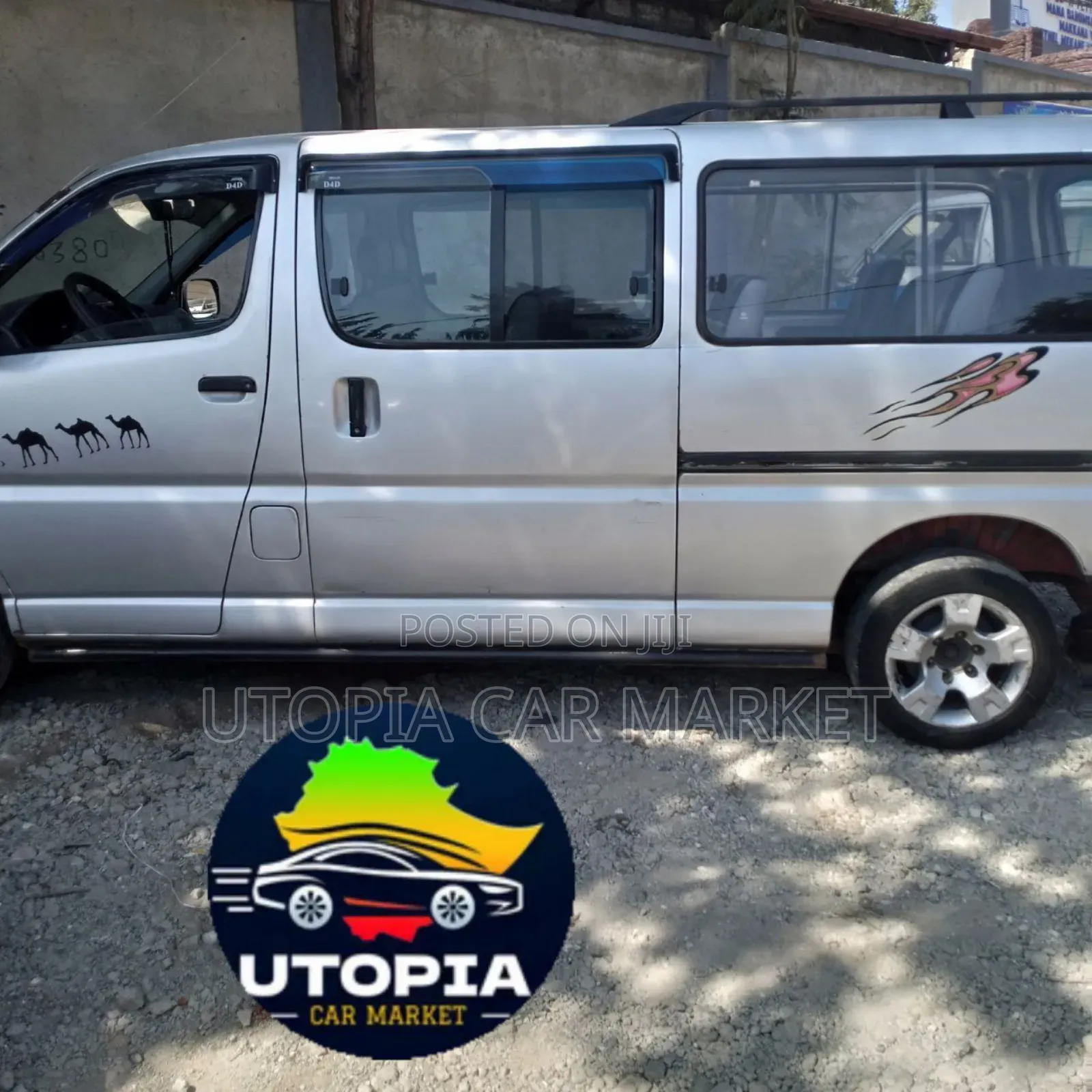Toyota HiAce 2001 Silver