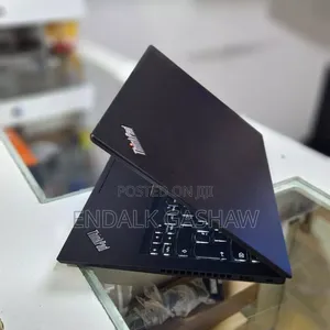 New Laptop Lenovo ThinkPad T14 8GB Intel Core I7 SSD 256GB