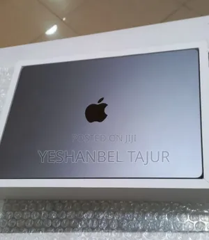 New Laptop Apple MacBook Pro 2023 M3 Pro 14-Inch 8GB Apple M3 SSD 512GB