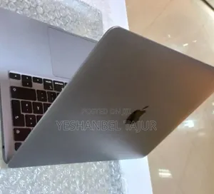 New Laptop Apple MacBook Air 8GB Intel Core I5 SSD 256GB