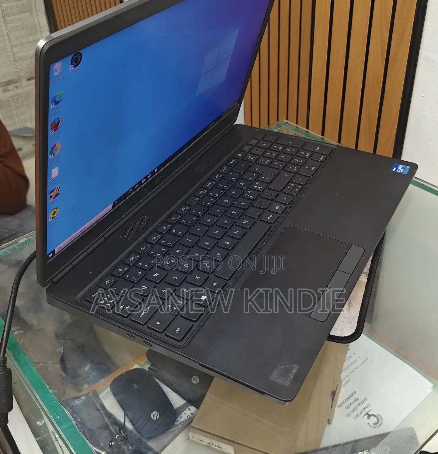 New Laptop Dell Precision 5540 32GB Intel Core I7 SSD 512GB