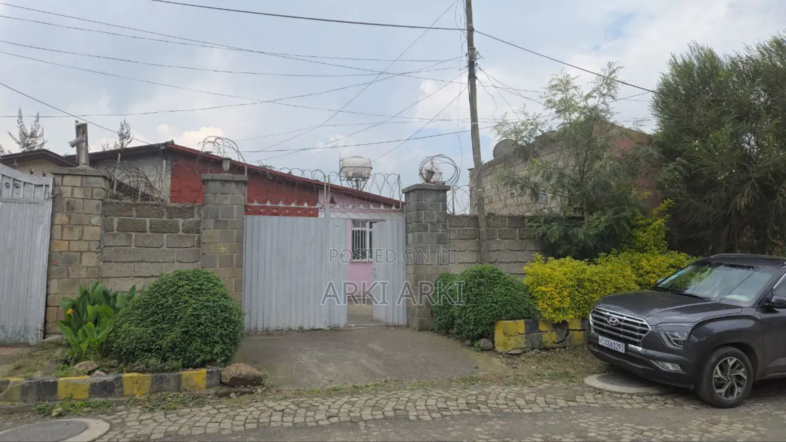 3bdrm House in Gerji 170 Care Villa, Bole for sale