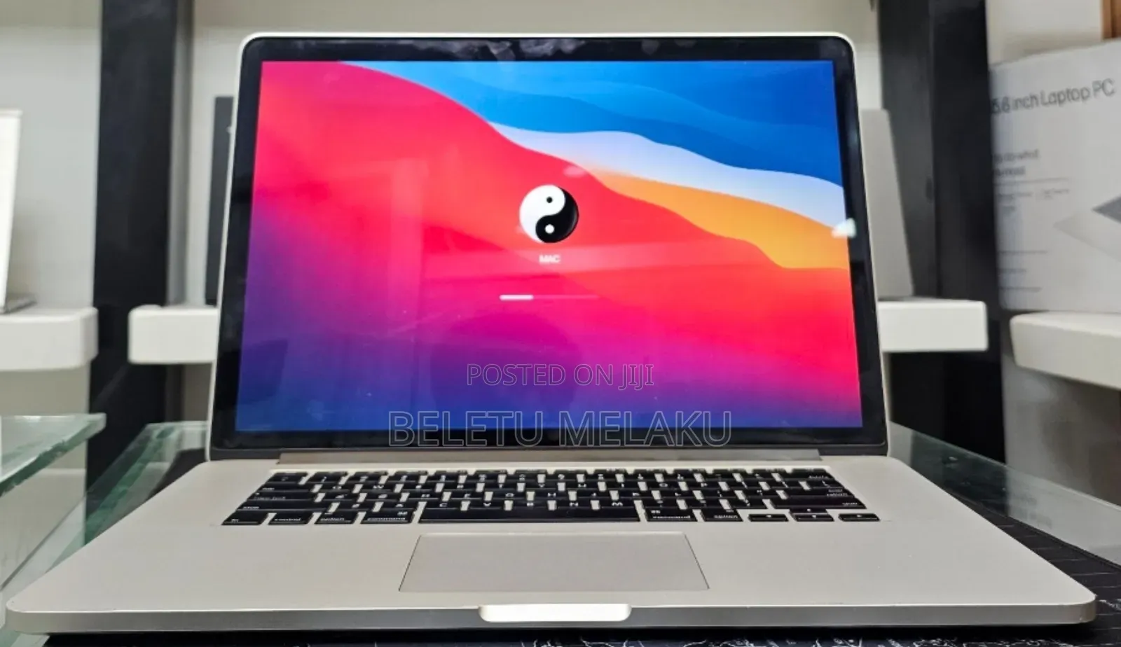 New Laptop Apple MacBook Pro 2015 16GB Intel Core I7 SSD 256GB
