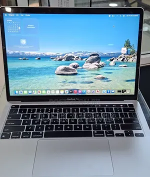 New Laptop Apple MacBook 8GB AMD A8 SSD 512GB