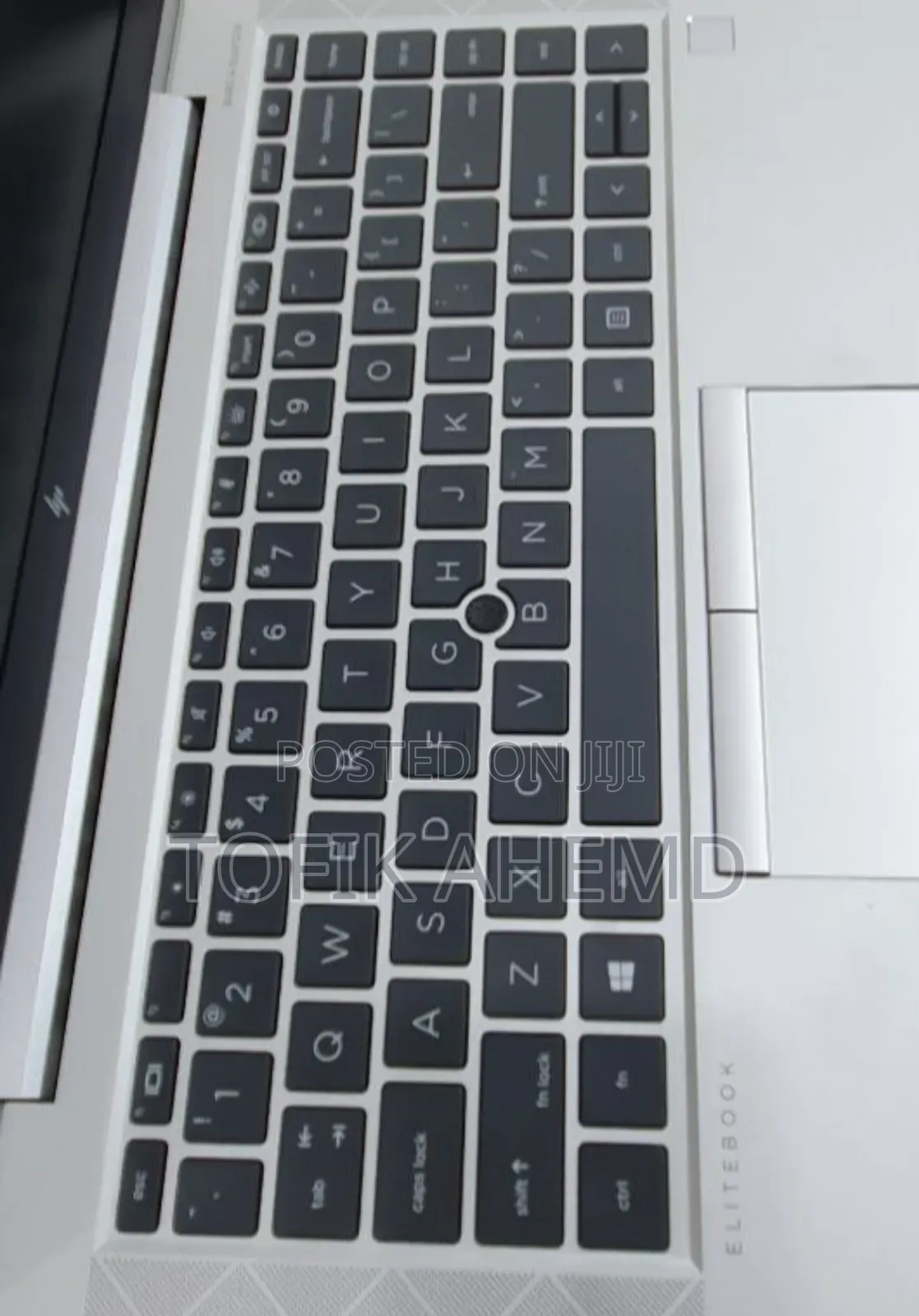 New Laptop Apple MacBook 8GB AMD A8 SSD 512GB