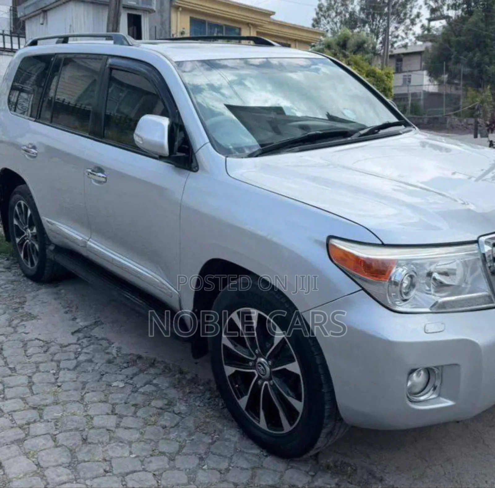 Toyota Land Cruiser 2016 Silver