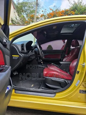 Hyundai Avante 2017 Gold