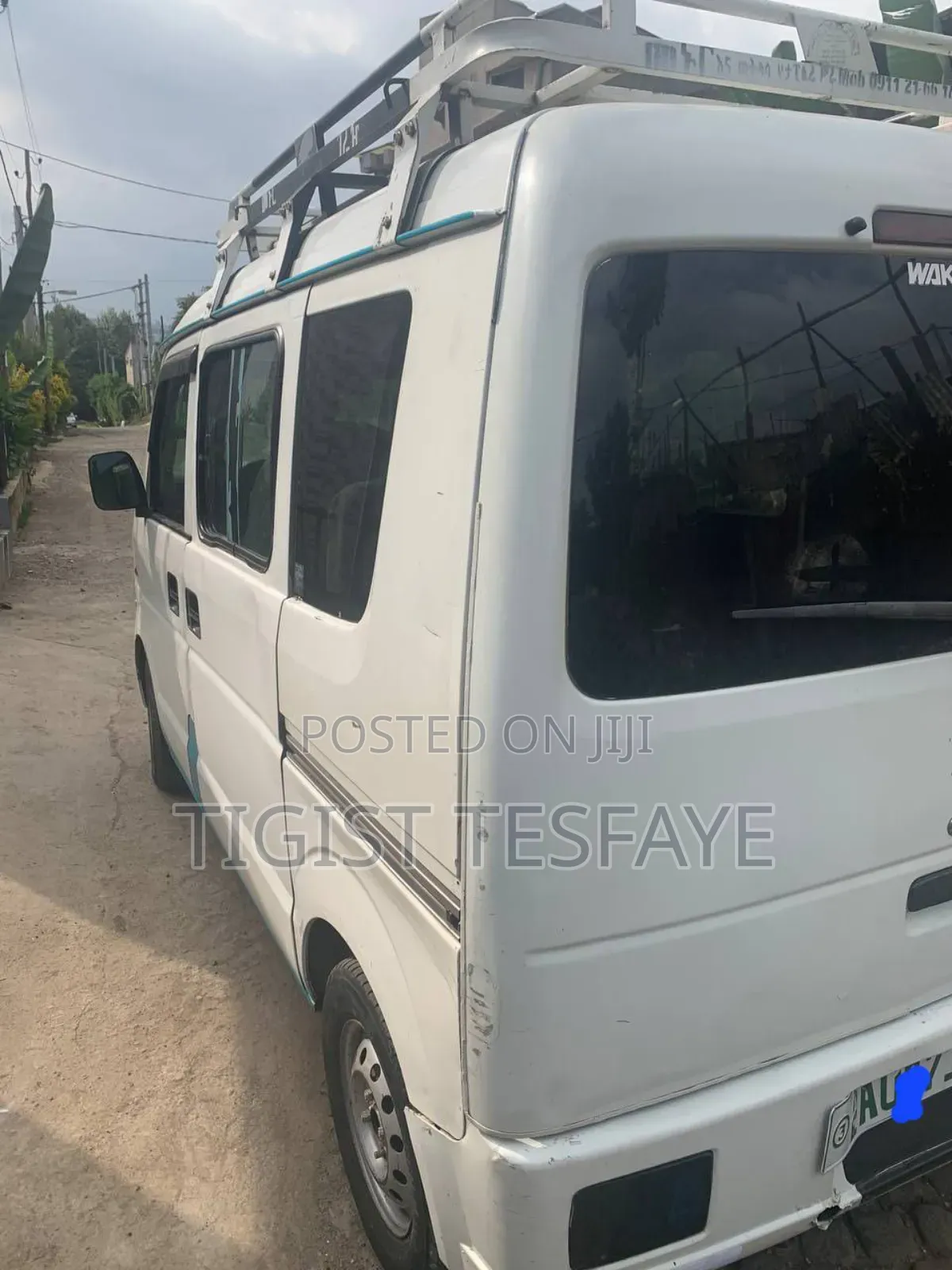 Suzuki Every Wagon 2012 White