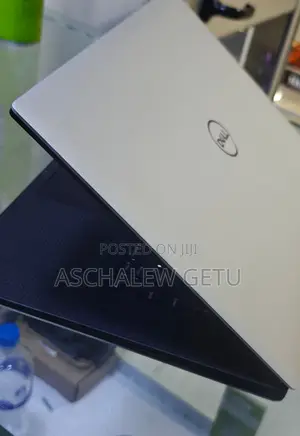 Photo - New Laptop Dell Precision 5540 16GB Intel Core I7 SSD 512GB