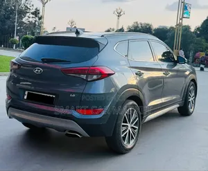 Hyundai Tucson 2018 Black