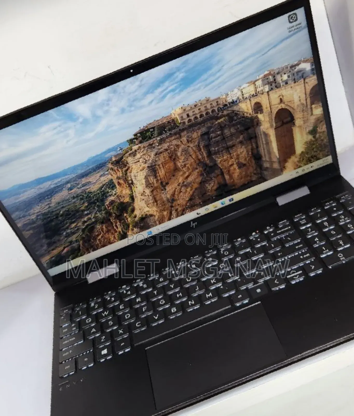 New Laptop HP Envy X360 16GB AMD Ryzen 5 SSD 256GB